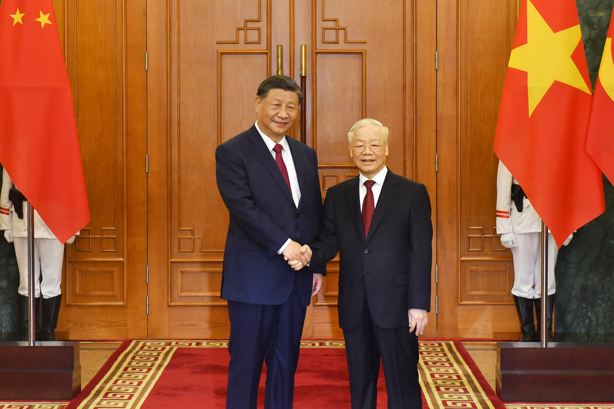 Tổng Bí thư Nguyễn Phú Trọng với Tổng Bí thư, Chủ tịch Trung Quốc Tập Cận Bình tại Trụ sở Trung ương Đảng.