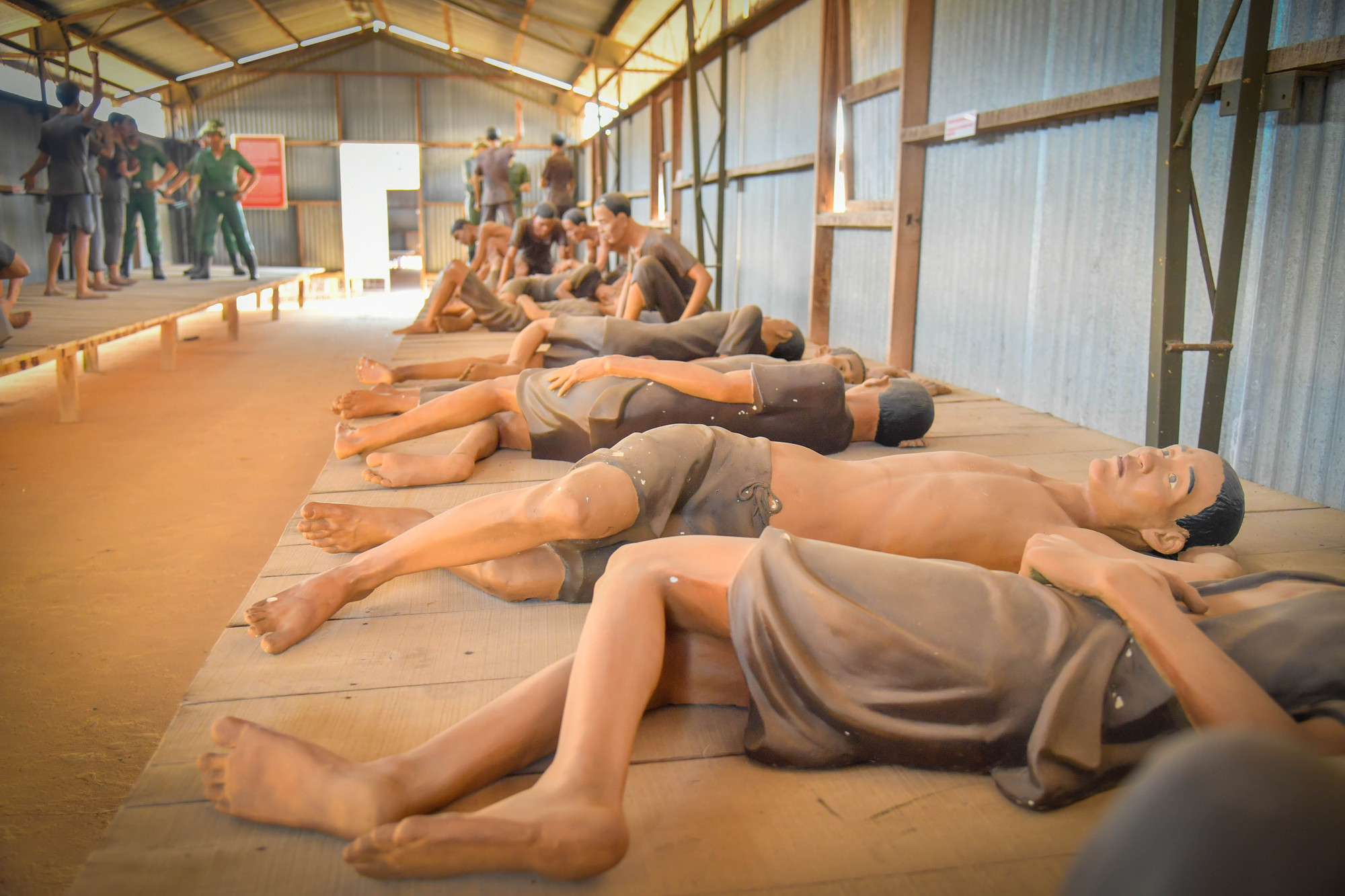 50 năm đã trôi qua, thế hệ hôm nay và mai sau không bao giờ quên công lao của những người đi trước.