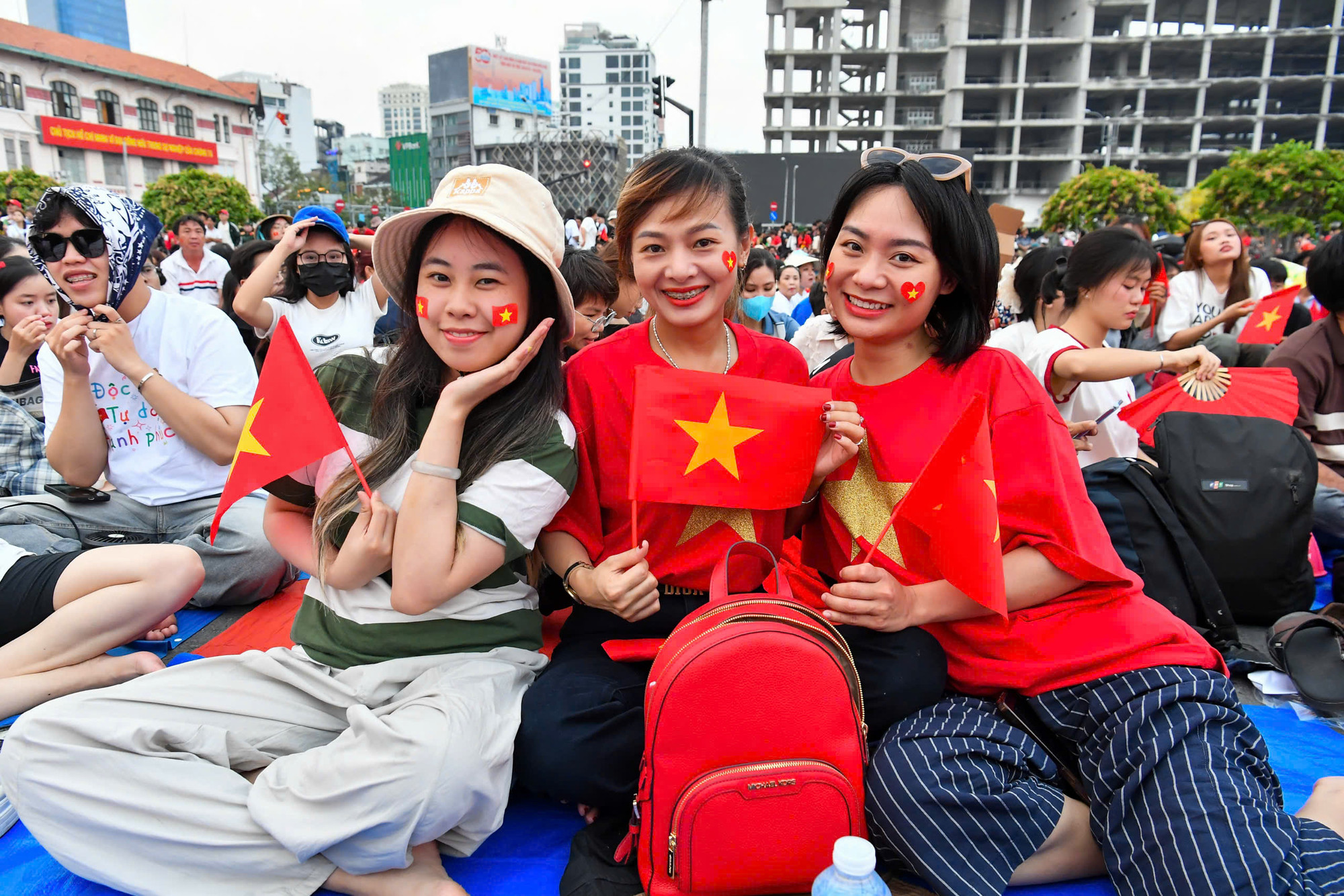 Lễ Kỷ niệm 50 năm Ngày Giải phóng miền nam, thống nhất đất nước ảnh 22 Lễ Kỷ niệm 50 năm Ngày Giải phóng miền nam, thống nhất đất nước ảnh 22