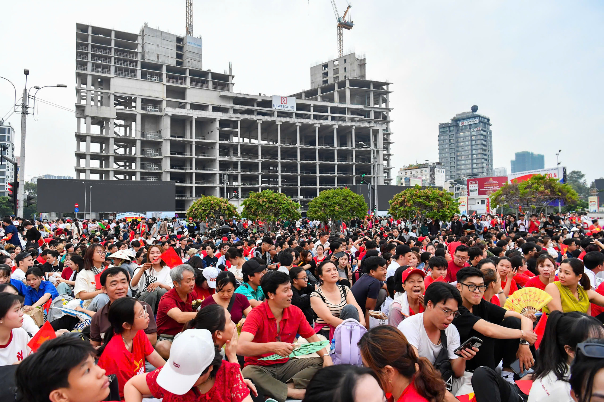 Lễ Kỷ niệm 50 năm Ngày Giải phóng miền nam, thống nhất đất nước ảnh 20 Lễ Kỷ niệm 50 năm Ngày Giải phóng miền nam, thống nhất đất nước ảnh 20