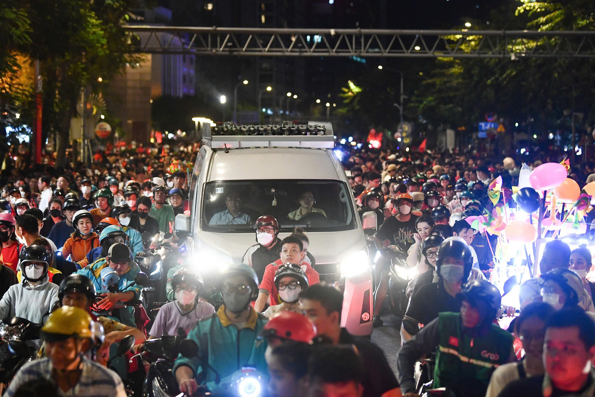 Lễ Kỷ niệm 50 năm Ngày Giải phóng miền nam, thống nhất đất nước ảnh 7 Lễ Kỷ niệm 50 năm Ngày Giải phóng miền nam, thống nhất đất nước ảnh 7