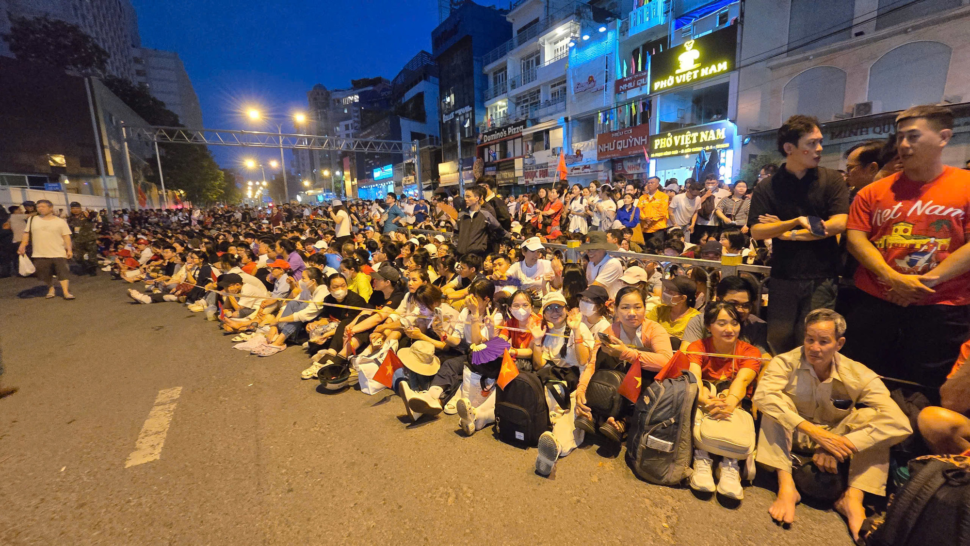 Lễ Kỷ niệm 50 năm Ngày Giải phóng miền nam, thống nhất đất nước ảnh 14 Lễ Kỷ niệm 50 năm Ngày Giải phóng miền nam, thống nhất đất nước ảnh 14