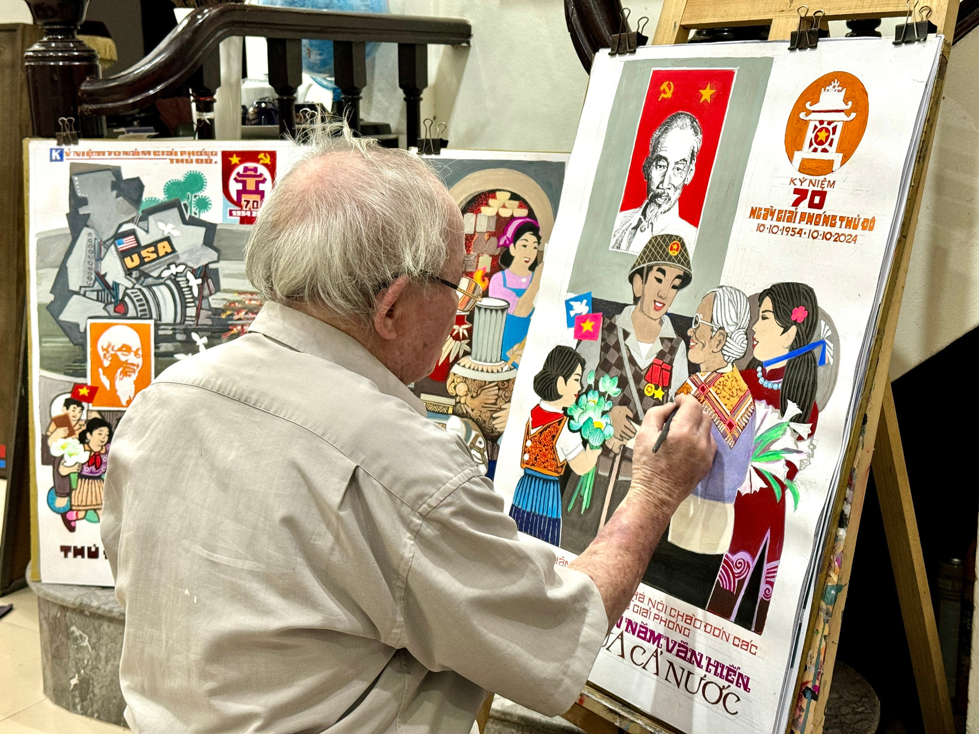 Miệt mài sáng tạo ở độ tuổi xưa nay hiếm.