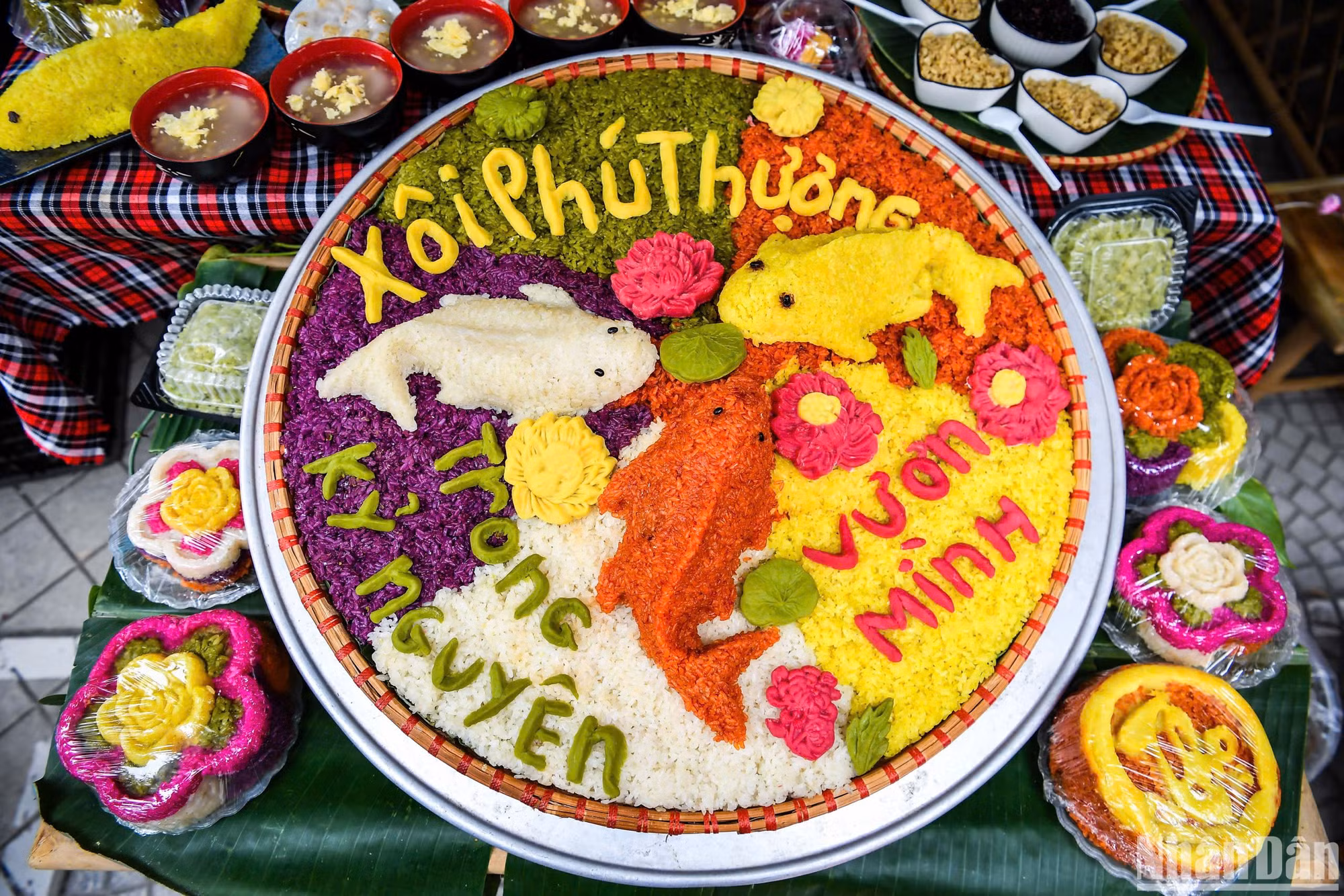 Xôi Phú Thượng trong Kỷ nguyên vươn mình - một thông điệp ý nghĩa của các nghệ nhân tổ 6 tại Lễ hội truyền thống năm nay.