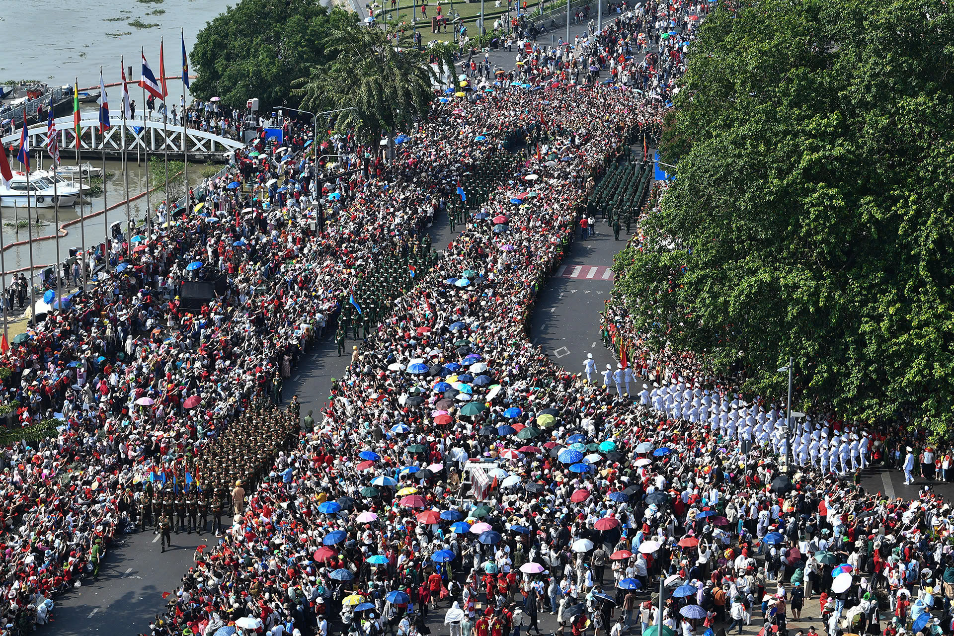 Lễ Kỷ niệm 50 năm Ngày Giải phóng miền nam, thống nhất đất nước ảnh 257 Lễ Kỷ niệm 50 năm Ngày Giải phóng miền nam, thống nhất đất nước ảnh 257