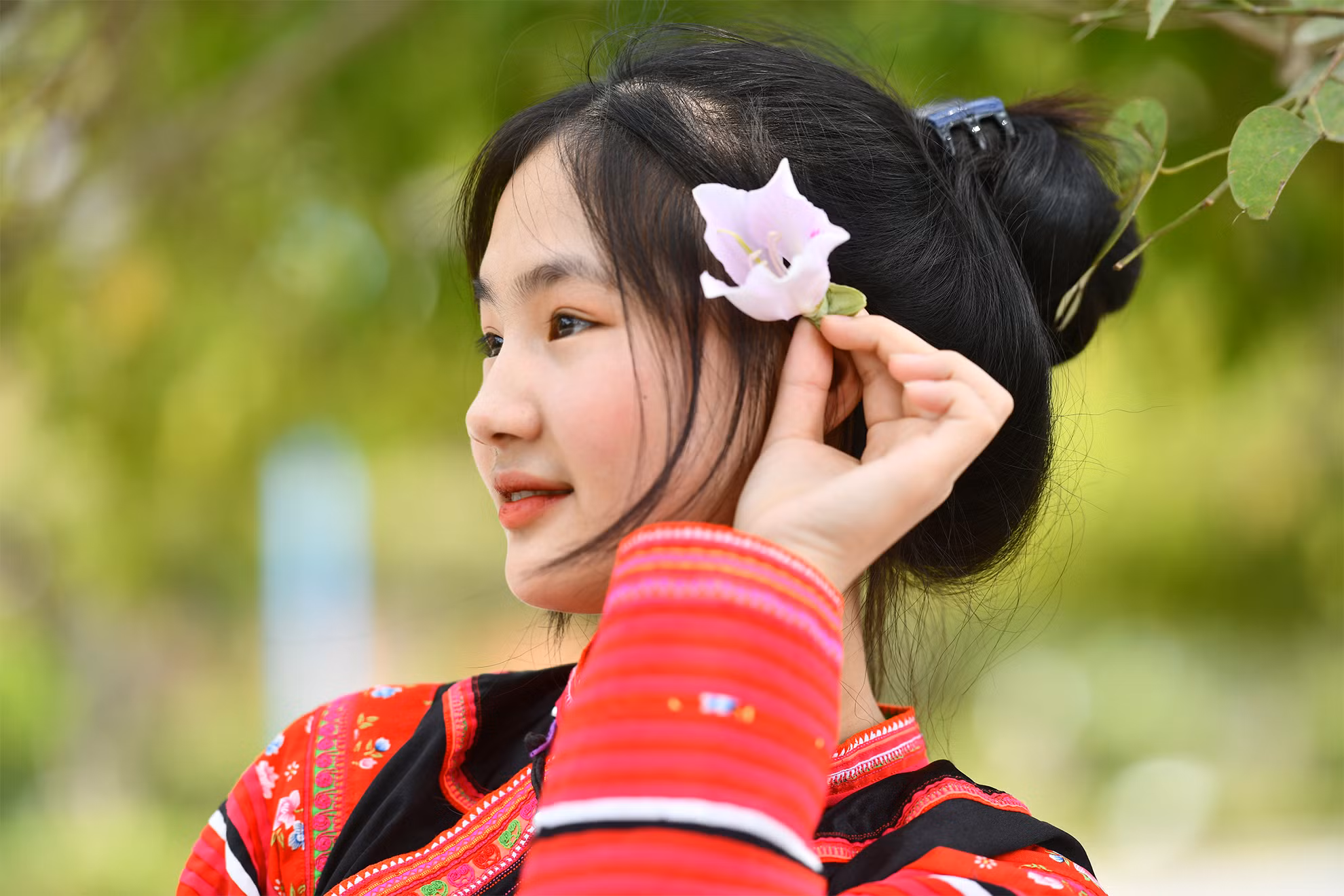 Nét duyên thiếu nữ vùng cao Tây Bắc.