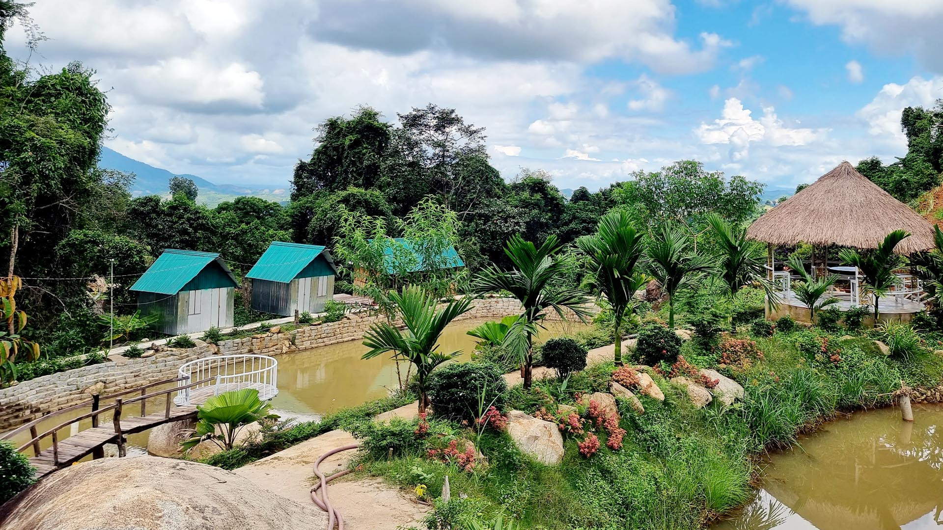 Một góc khu du lịch Suối nguồn Rô Men của “Nông dân Việt Nam xuất sắc năm 2023” Nguyễn Phương Bắc.