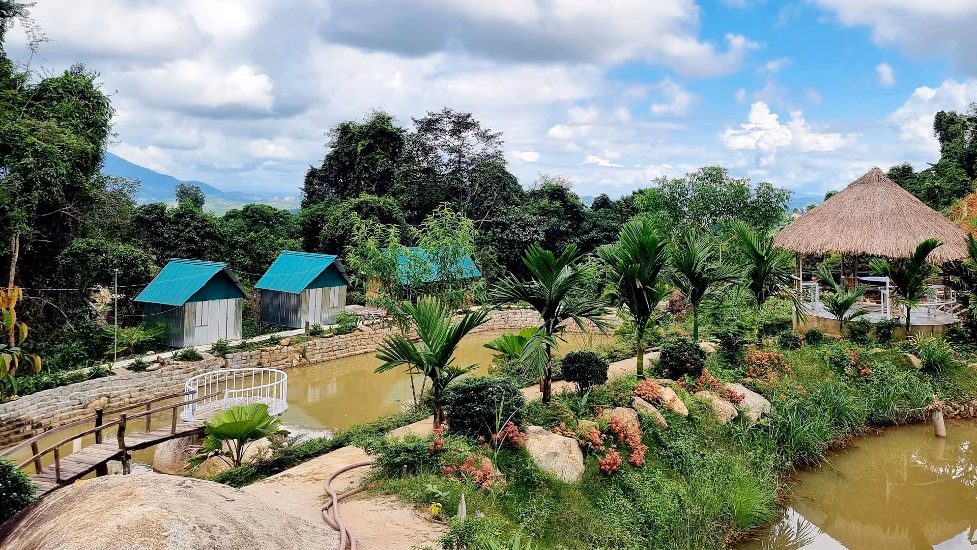 Một góc khu du lịch Suối nguồn Rô Men của “Nông dân Việt Nam xuất sắc năm 2023” Nguyễn Phương Bắc.