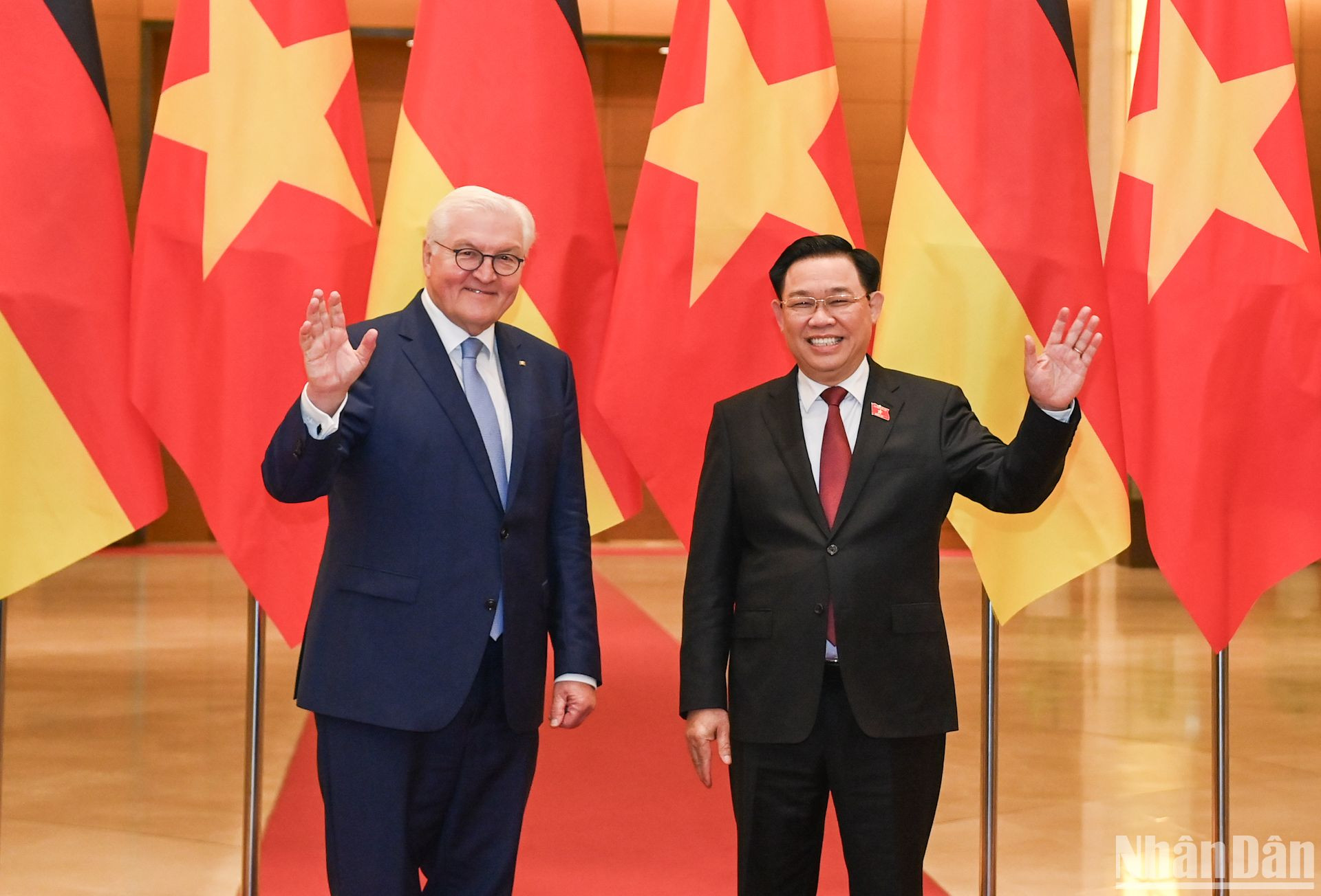 Chủ tịch Quốc hội Vương Đình Huệ và Tổng thống Cộng hòa Liên bang Đức Frank-Walter Steinmeier.