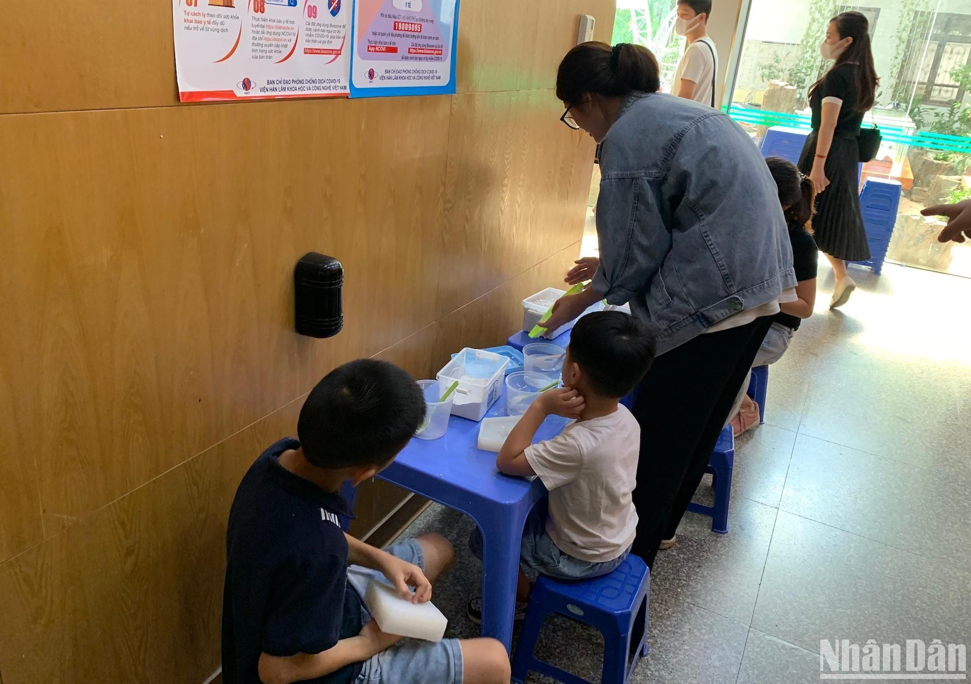 [Ảnh] Cuối tuần vừa chơi, vừa học tại Bảo tàng Thiên nhiên Việt Nam ảnh 17