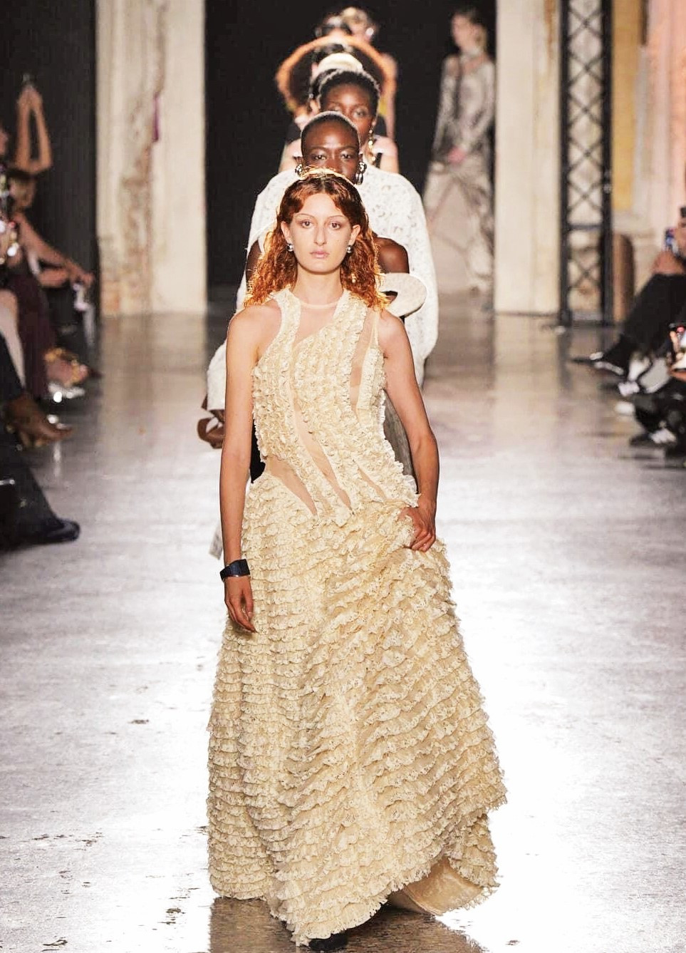 Các thiết kế của Phan Đăng Hoàng trình diễn tại Milan fashion show xuân hè 2025.