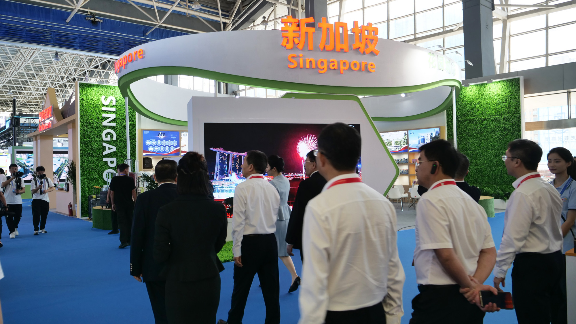 Gian hàng triển lãm của Singapore.