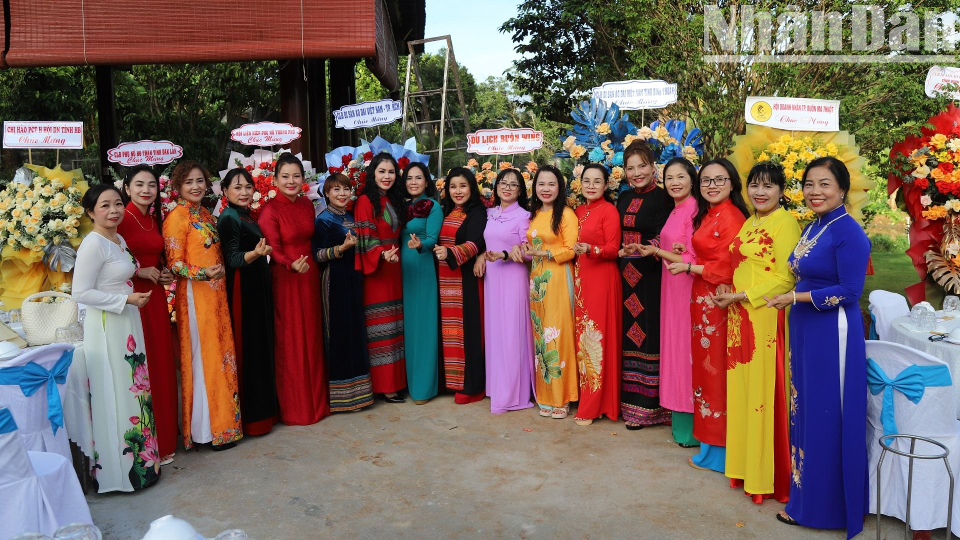 Trong thời gian tới, Câu lạc bộ Di sản áo dài Việt Nam tỉnh Đắk Lắk tiếp tục phát triển thêm thành viên và tổ chức được nhiều hoạt động sôi nổi rộng khắp nhằm lan tỏa những giá trị tích cực, nét đẹp văn hóa của di sản áo dài Việt Nam trong đồng bào các dân tộc ở Tây Nguyên.