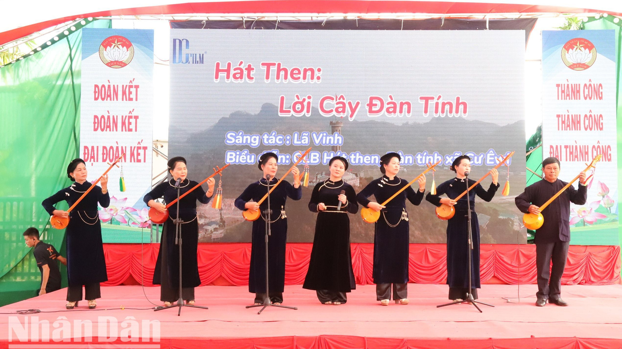 Văn hóa truyền thống các dân tộc trên địa bàn được bảo tồn và phát huy.