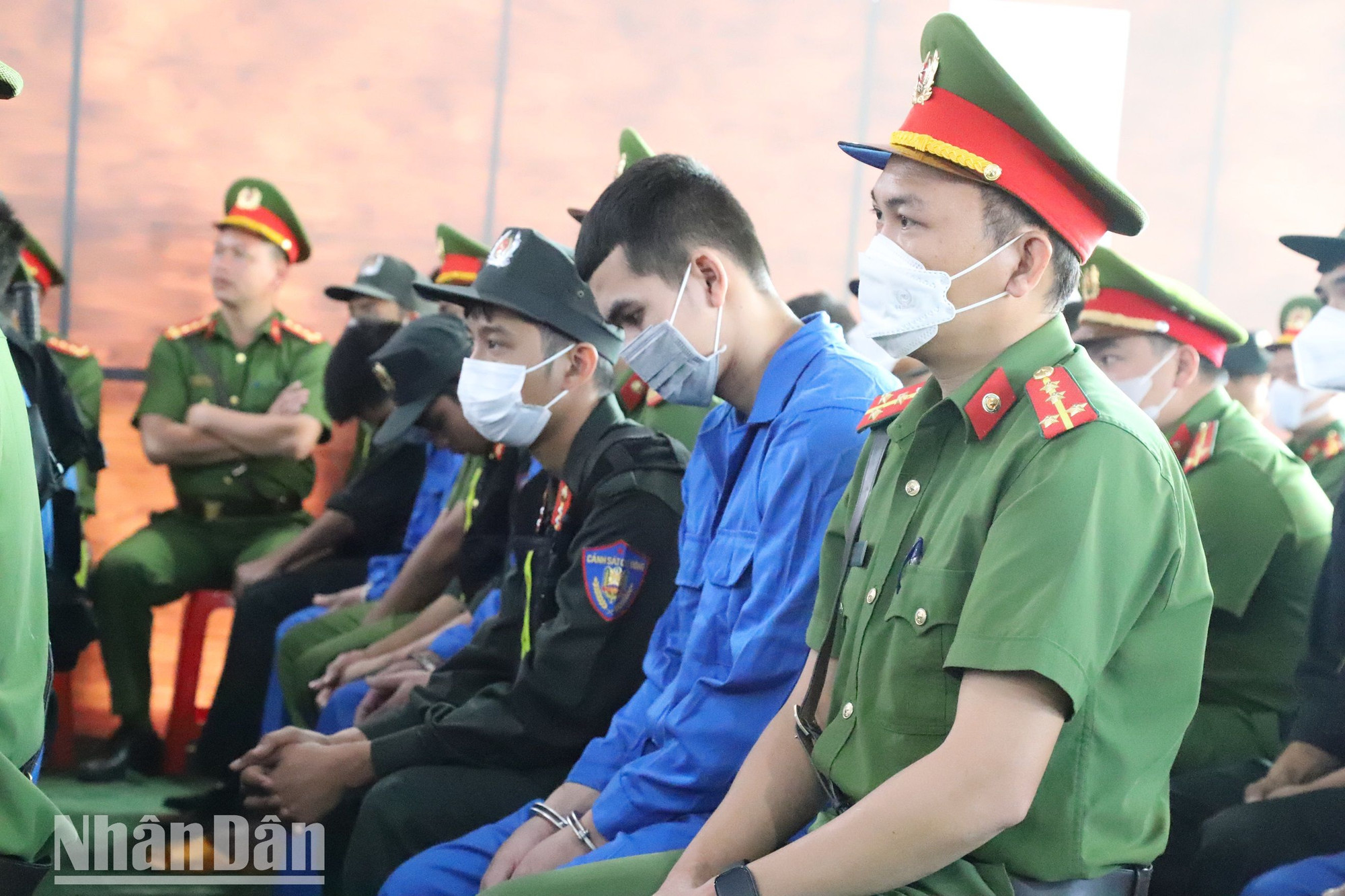 Các bị cáo đã nhận ra lỗi lầm và việc làm vi phạm pháp luật của mình.