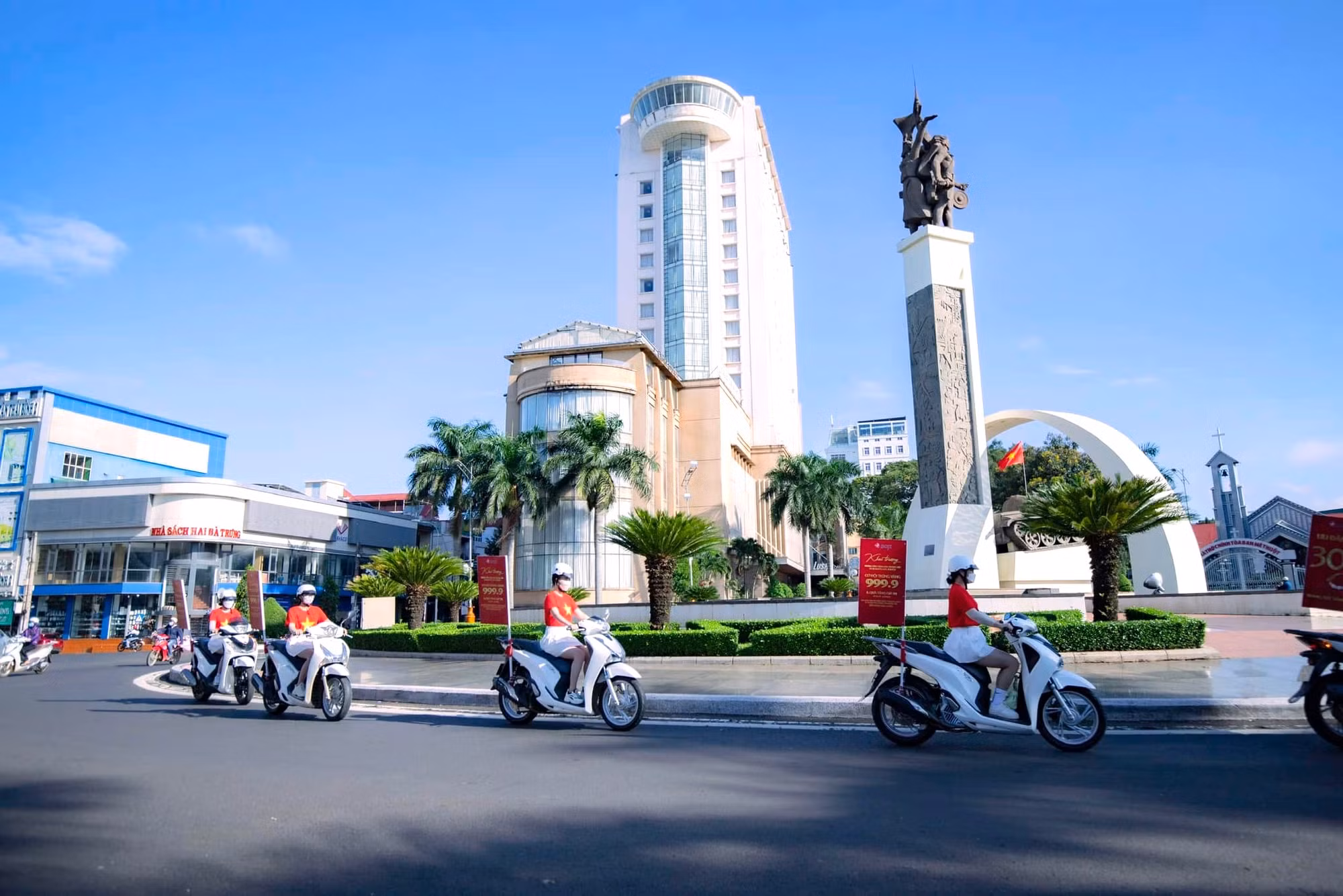 Nghị quyết số 72/2022/QH15 ngày 15/11/2022 của Quốc hội khóa XV về thí điểm một số cơ chế, chính sách đặc thù cho thành phố Buôn Ma Thuột, tỉnh Đắk Lắk tạo động lực cho thành phố Buôn Ma Thuột bứt phá vươn lên xứng tầm đô thị trung tâm vùng Tây Nguyên. (Ảnh: CTV)