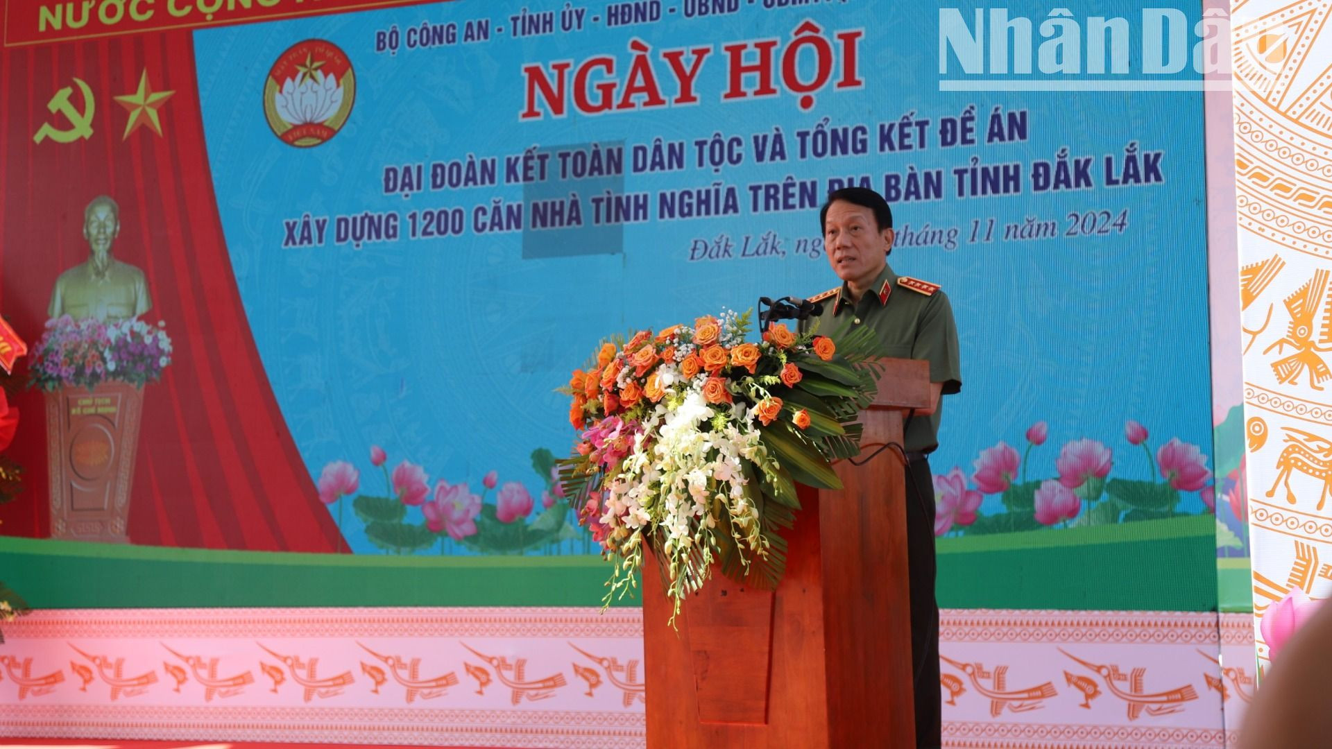 Đại tướng Lương Tam Quang phát biểu tại Ngày hội Đại đoàn kết toàn dân tộc xã Ea Ktur. Đại tướng Lương Tam Quang phát biểu tại Ngày hội Đại đoàn kết toàn dân tộc xã Ea Ktur.