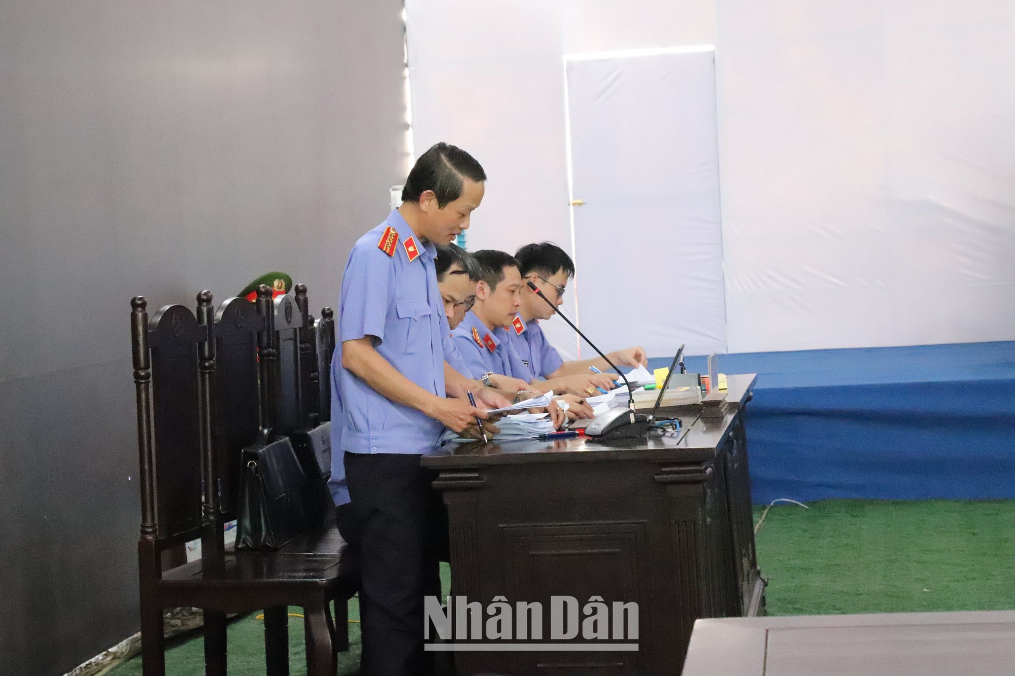 Đại diện Viện Kiểm sát nhân dân tỉnh Đắk Lắk luận tội các bị cáo.