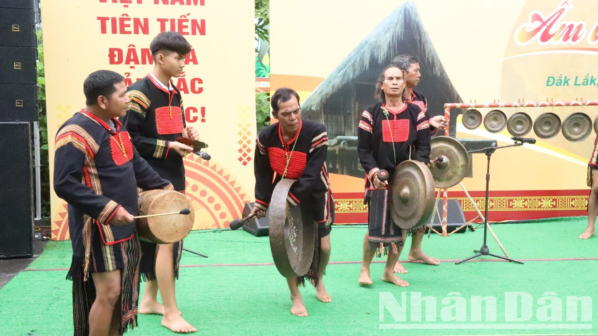 Thông qua liên hoan văn hóa cồng chiêng, vừa kiểm tra công tác bảo tồn văn hóa cồng chiêng ở các địa phương trong tỉnh, vừa tạo điều kiện cho các địa phương trong tỉnh giao lưu, học hỏi kinh nghiệm trong công tác bảo tồn và phát huy văn hóa cồng chiêng.