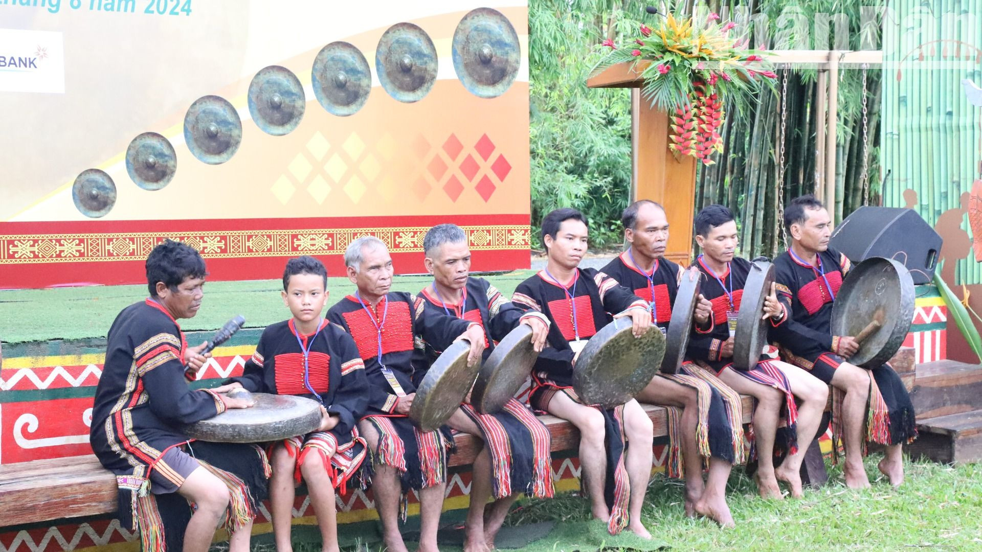 Văn hóa cồng chiêng được bảo tồn và phát huy. Văn hóa cồng chiêng được bảo tồn và phát huy.