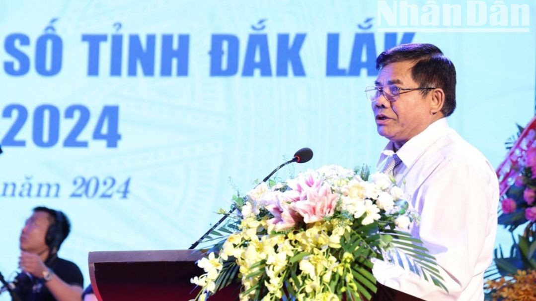 Thứ trưởng, Phó Chủ nhiệm Ủy ban Dân tộc Y Thông Niê phát biểu tại đại hội. Thứ trưởng, Phó Chủ nhiệm Ủy ban Dân tộc Y Thông Niê phát biểu tại đại hội.