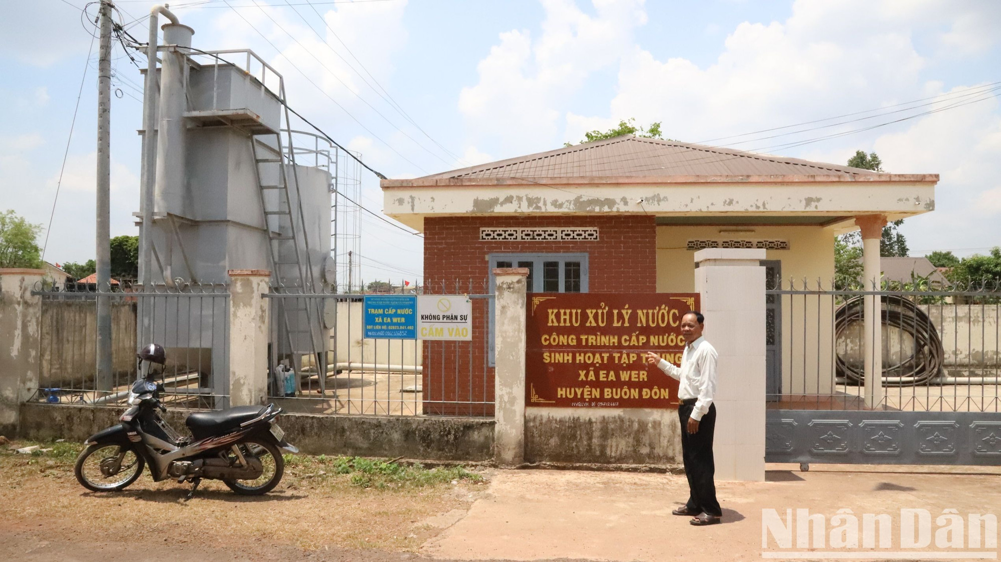 Được sự quan tâm của Đảng, Nhà nước, trên địa bàn tỉnh Đắk Lắk ngày càng có nhiều công trình cung cấp nước sinh hoạt tập trung được xây dựng.