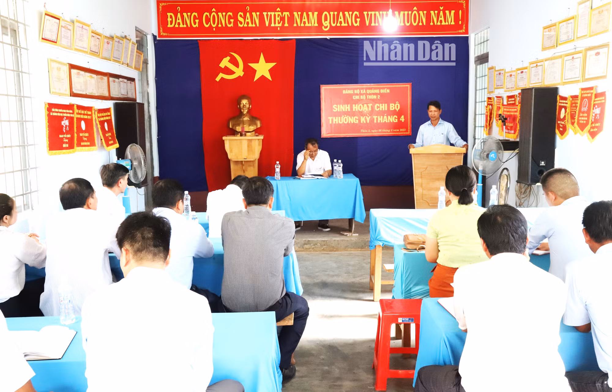 Được sự góp ý, gợi mở của tổ công tác cấp ủy các cấp, nhiều chi bộ thôn, buôn đã có cách làm hay, sáng tạo góp phần nâng cao chất lượng sinh hoạt chi bộ.