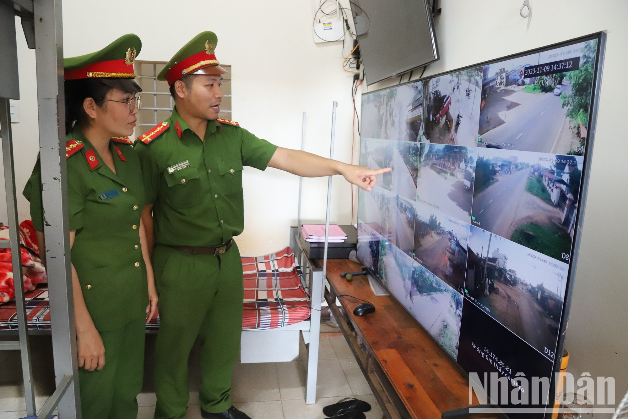 Thông qua hệ thống camera giám sát đã giúp lực lượng Công an xã Ea Sol kịp thời phát hiện, khai thác được nhiều thông tin của các loại tội phạm, hành vi vi phạm pháp luật để kịp thời đấu tranh, xử lý.