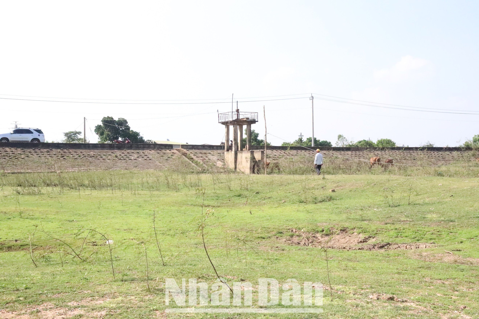 Theo nhận định của các nhà khí tượng thủy văn, do ảnh hưởng El Nino, mùa khô năm 2023-2024 ở Đắk Lắk có khả năng gay gắt như mùa khô năm 2015-2016 và năm 2019-2020, gây thiệt hại lớn cho sản xuất nông nghiệp.