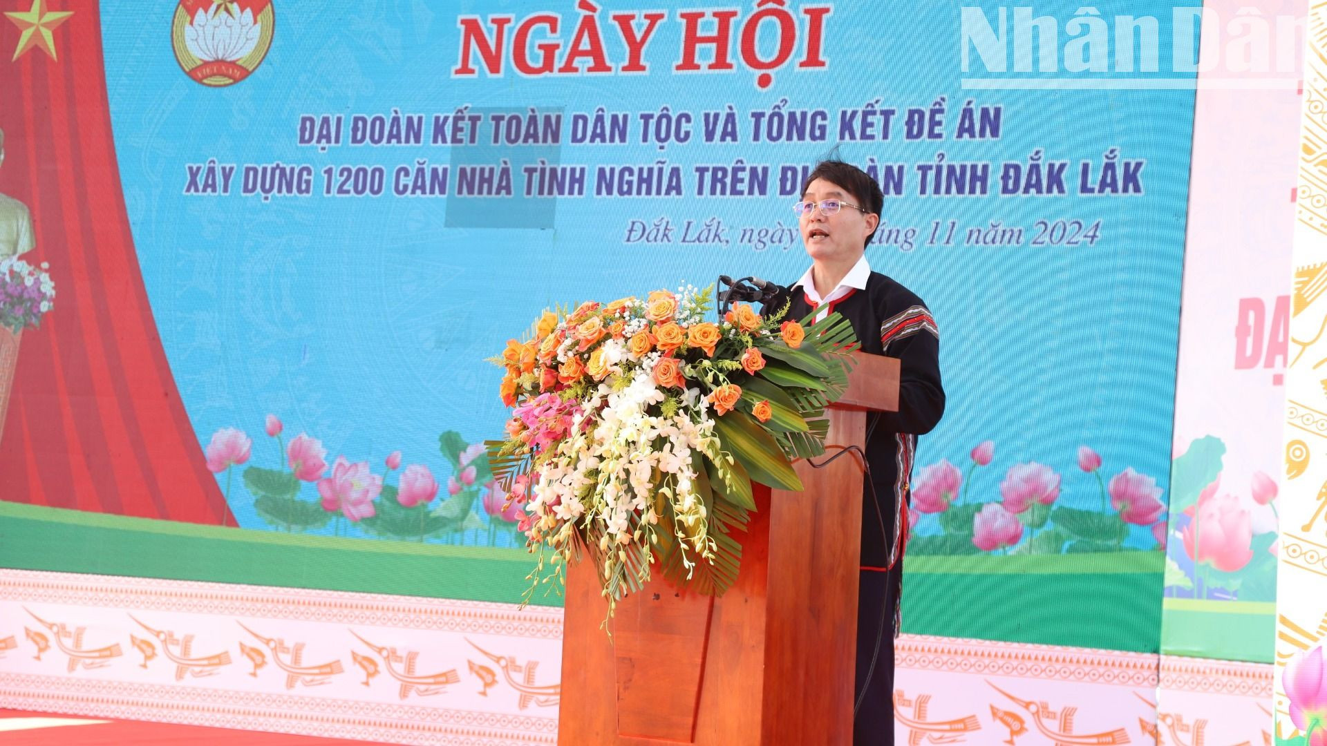 Bí thư Tỉnh ủy Đắk Lắk Nguyễn Đình Trung phát biểu tại Ngày hội Đại đoàn kết toàn dân tộc xã Ea Ktur. Bí thư Tỉnh ủy Đắk Lắk Nguyễn Đình Trung phát biểu tại Ngày hội Đại đoàn kết toàn dân tộc xã Ea Ktur.