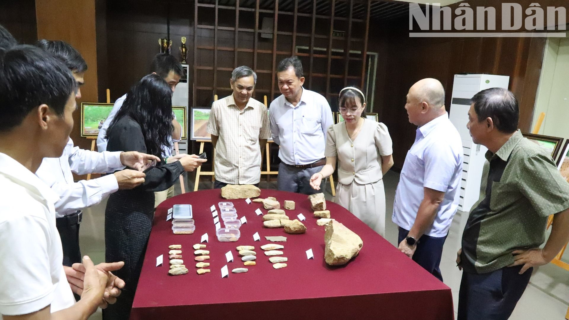 Các hiện vật, di vật được phát hiện tại Di chỉ khảo cổ học Thác Hai thu hút nhiều nhà nghiên cứu quan tâm. Các hiện vật, di vật được phát hiện tại Di chỉ khảo cổ học Thác Hai thu hút nhiều nhà nghiên cứu quan tâm.