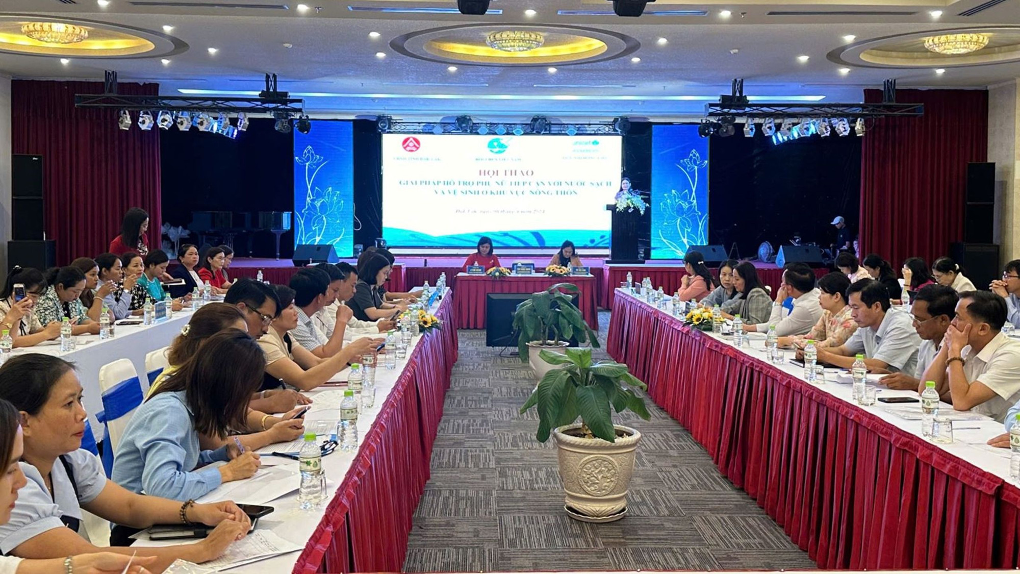 Quang cảnh hội thảo.