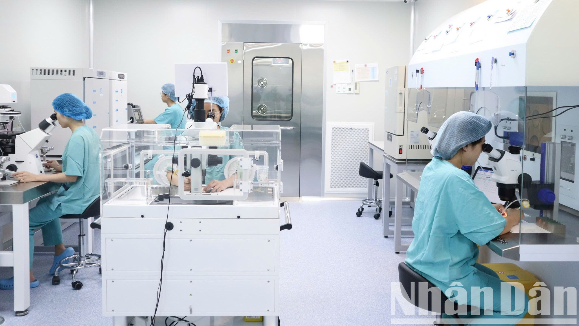 Phòng labo Đơn vị hỗ trợ sinh sản IVFMD Buôn Ma Thuột-Bệnh viện Đại học Y Dược Buôn Ma Thuột.