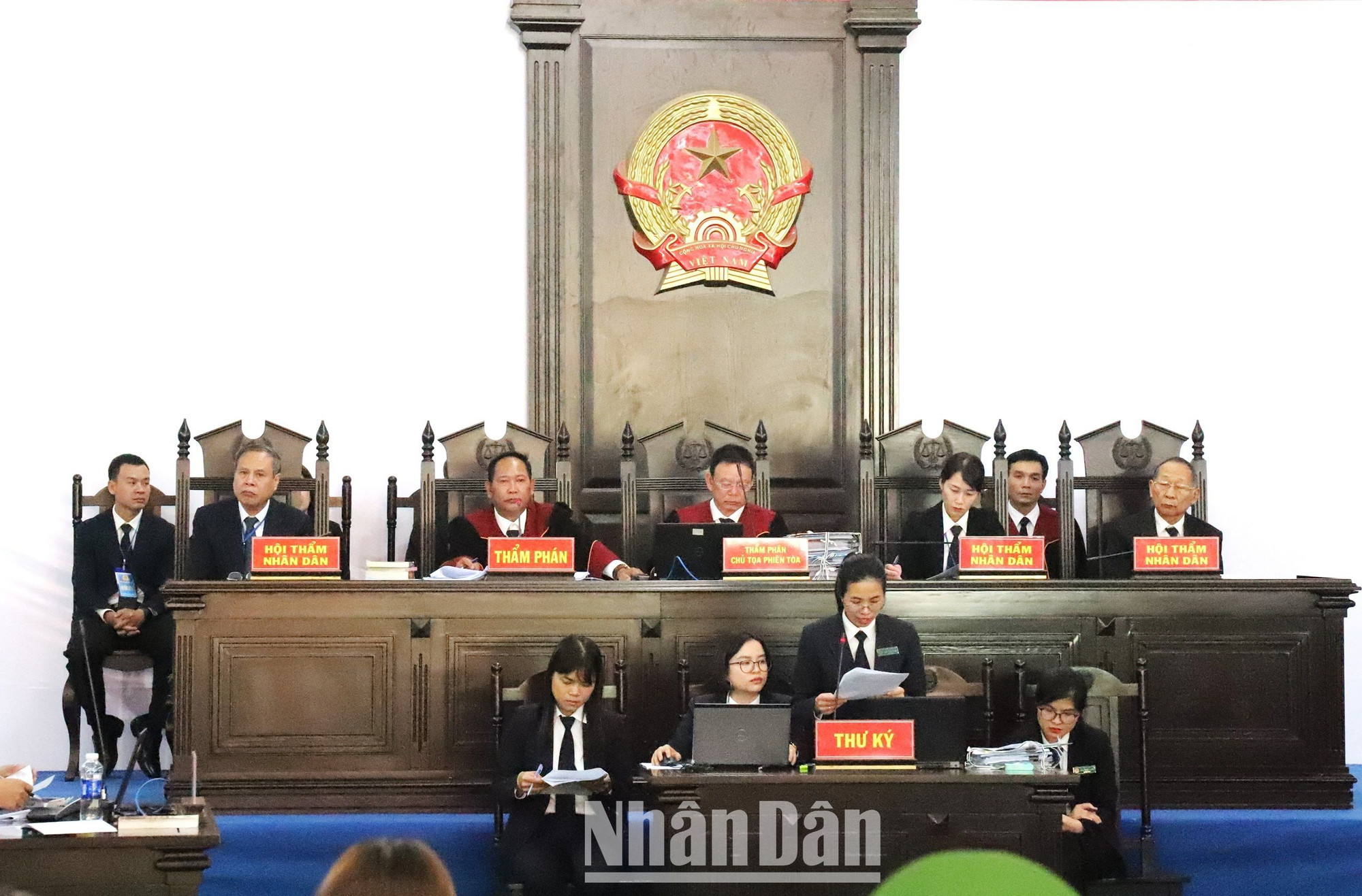 Vào 13 giờ 30 phút ngày 20/1/2024, Hội đồng xét xử sẽ tuyên án.