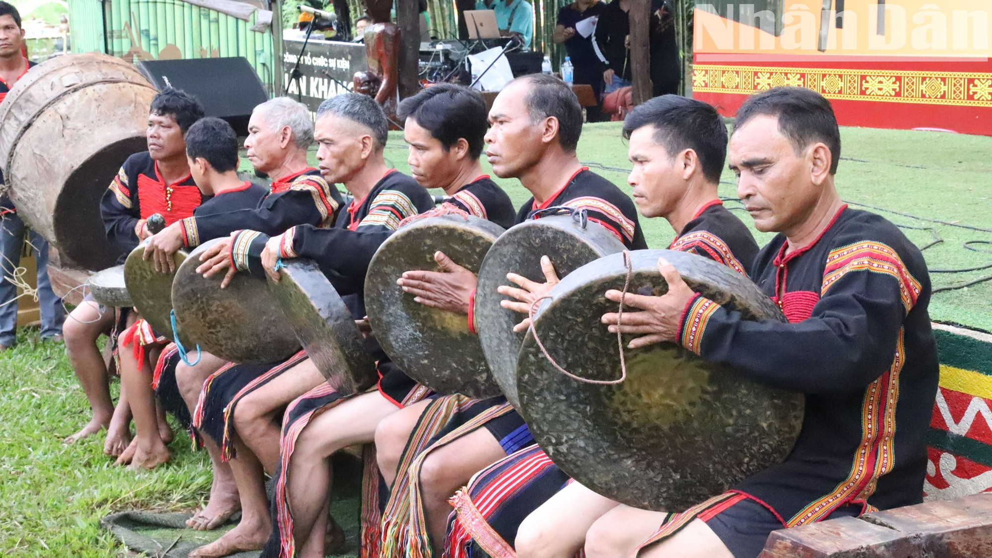 Không gian Văn hóa Cồng chiêng Tây Nguyên, di sản Văn hóa phi vật thể đại diện của nhân loại đã được UNESCO ghi danh. Đây là niềm tự hào của đồng bào các dân tộc tỉnh Đắk Lắk nói riêng và Tây Nguyên nói chung.
