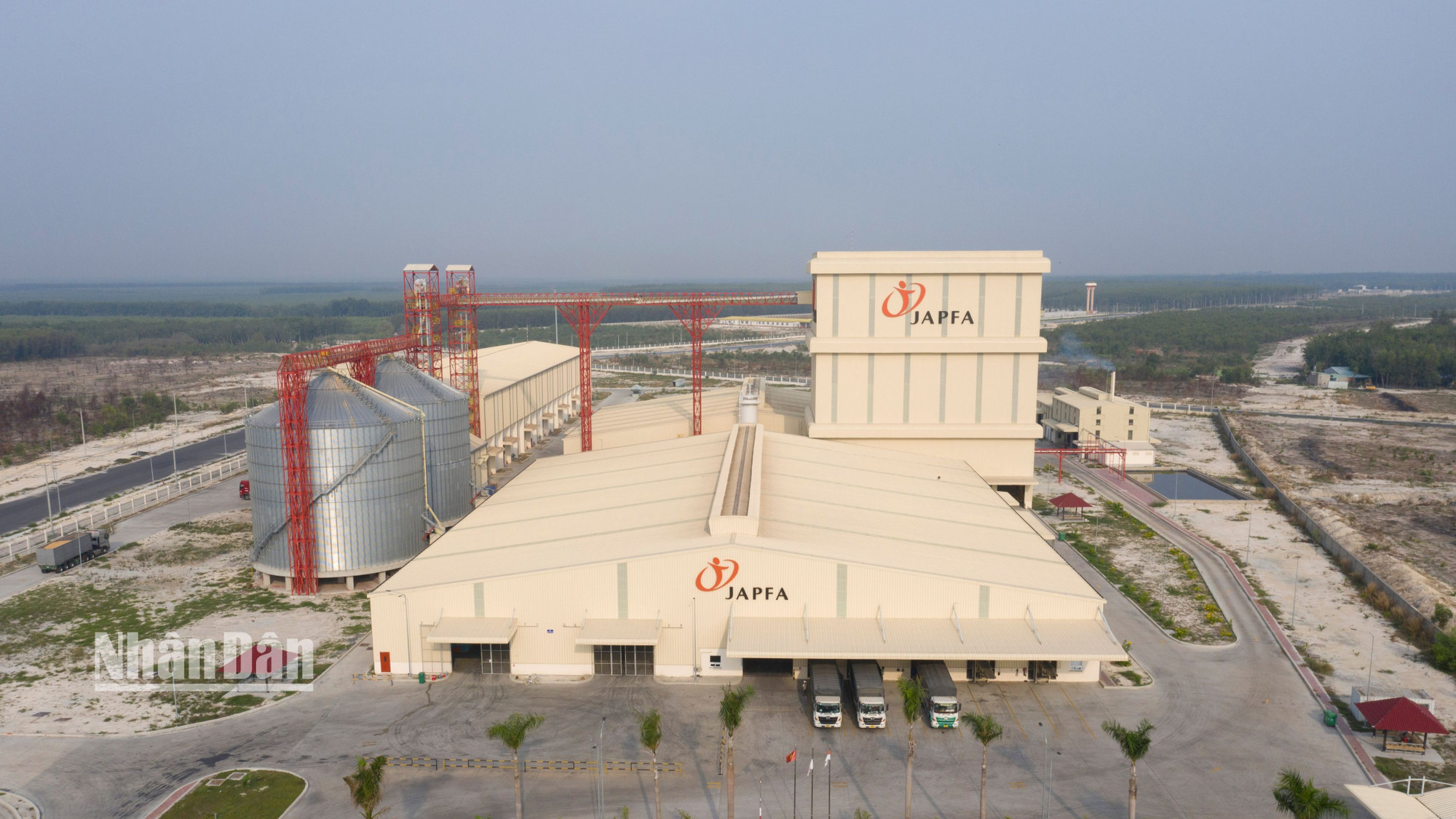Tổ hợp Thức ăn chăn nuôi-trang trại-thực phẩm hoàn toàn tự động của Japfa Việt Nam được đầu tư tại Bình Phước.