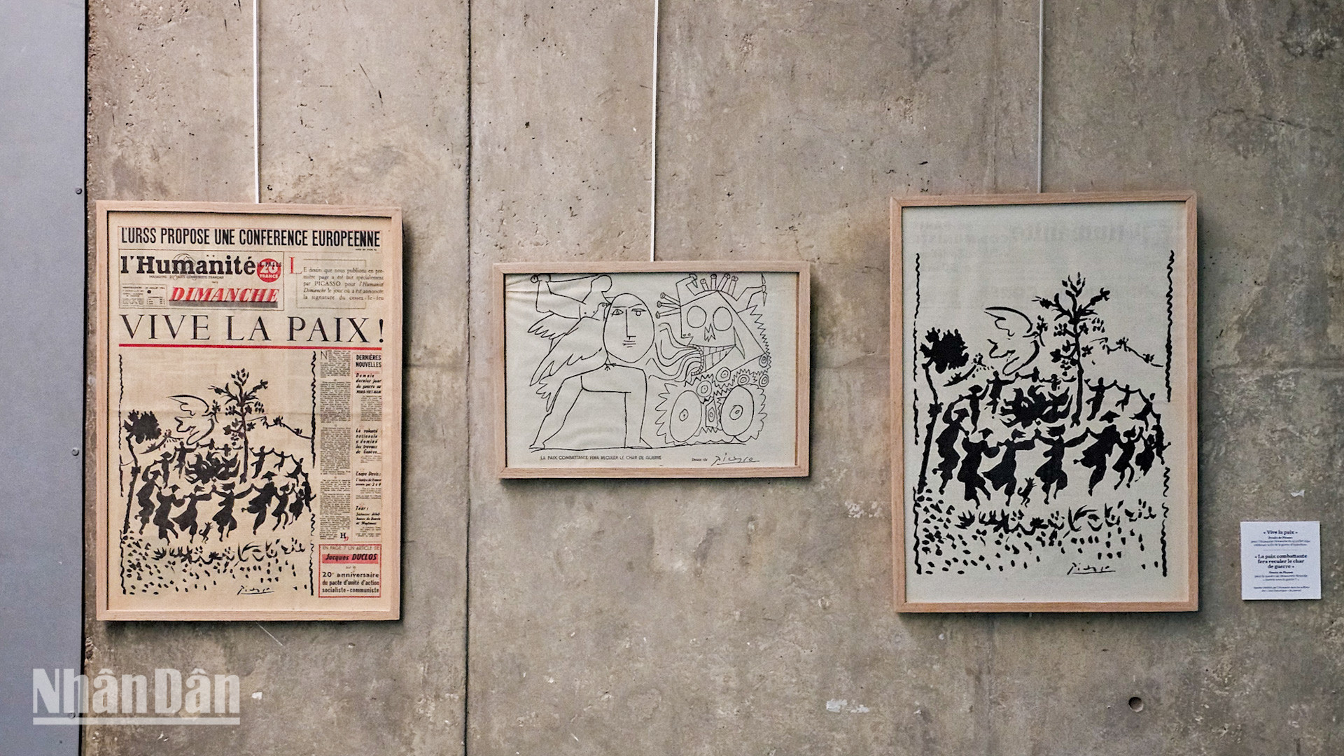 "Hòa bình muôn năm" là bức họa và cũng là lời chúc mừng nồng nhiệt và ý nghĩa nhất của danh họa Pablo Picasso gửi tới Việt Nam sau khi Hiệp định Geneva được ký kết vào năm 1954. (Ảnh: KHẢI HOÀN) "Hòa bình muôn năm" là bức họa và cũng là lời chúc mừng nồng nhiệt và ý nghĩa nhất của danh họa Pablo Picasso gửi tới Việt Nam sau khi Hiệp định Geneva được ký kết vào năm 1954. (Ảnh: KHẢI HOÀN)
