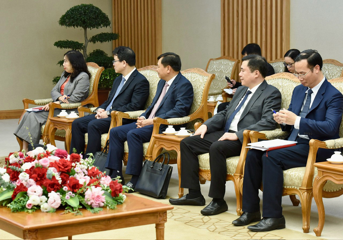 Đại diện lãnh đạo các bộ, ban ngành của Chính phủ Việt Nam tham dự buổi tiếp.