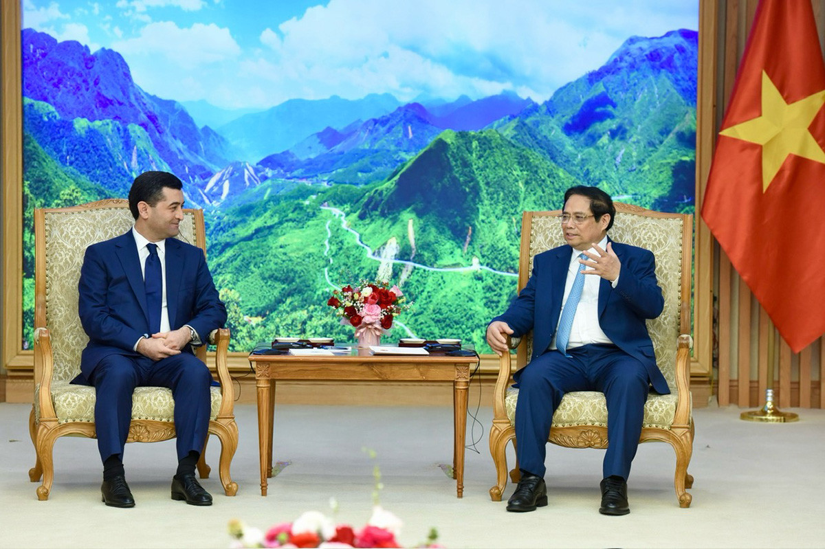 Tại cuộc tiếp, Thủ tướng Chính phủ Phạm Minh Chính khẳng định Việt Nam luôn ghi nhớ sự giúp đỡ chí tình của Uzbekistan dành cho Việt Nam trong cuộc đấu tranh giành độc lập; coi trọng quan hệ hữu nghị truyền thống với các nước cộng hòa thuộc Liên Xô trước đây, trong đó có Uzbekistan.