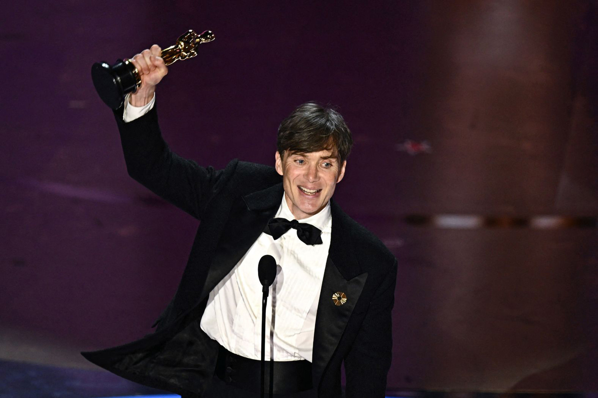 Diễn viên Cillian Murphy của phim Oppenheimer đoạt giải Nam diễn viên chính xuất sắc nhất. (Ảnh: Getty Images)