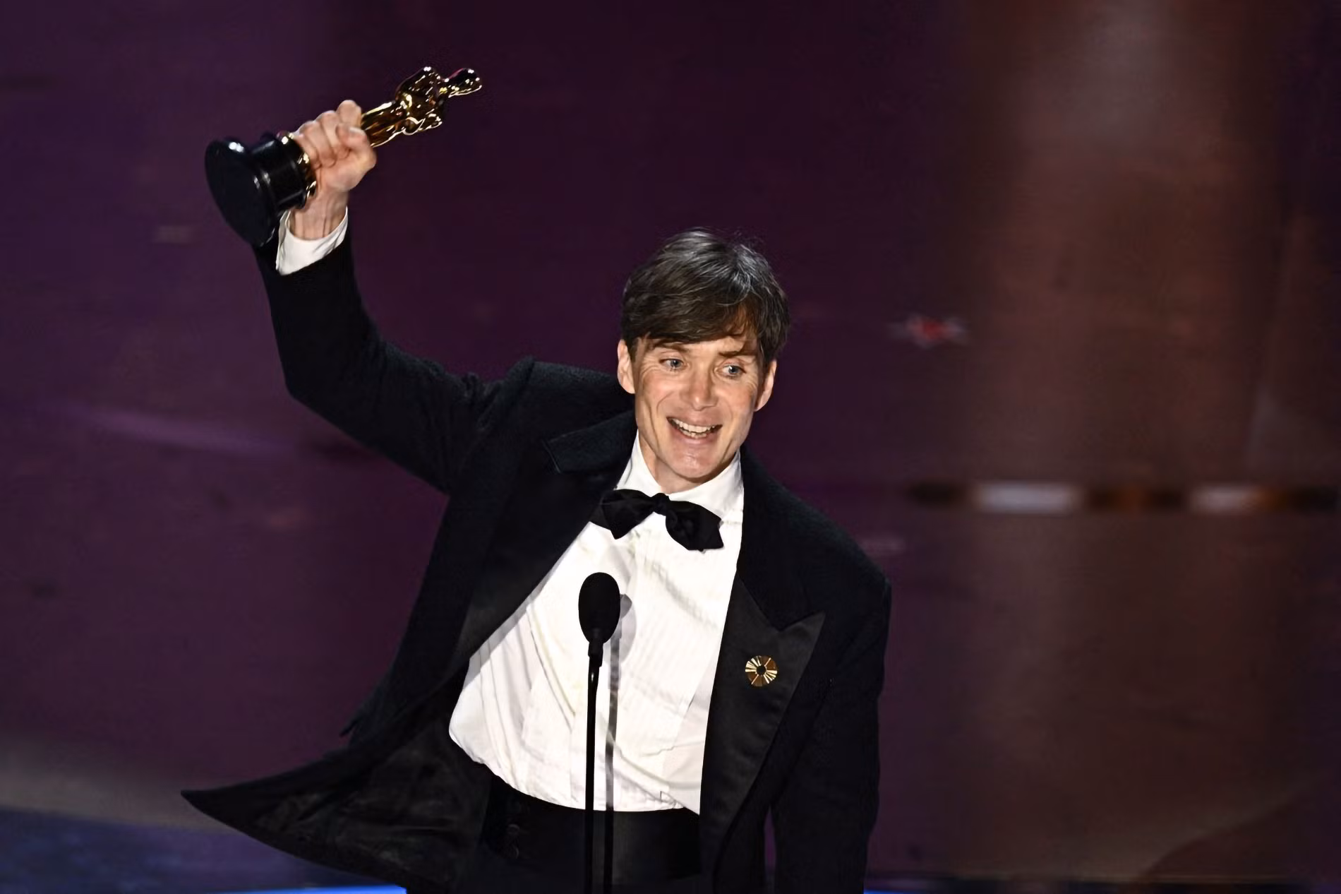 Diễn viên Cillian Murphy của phim Oppenheimer đoạt giải Nam diễn viên chính xuất sắc nhất. (Ảnh: Getty Images)