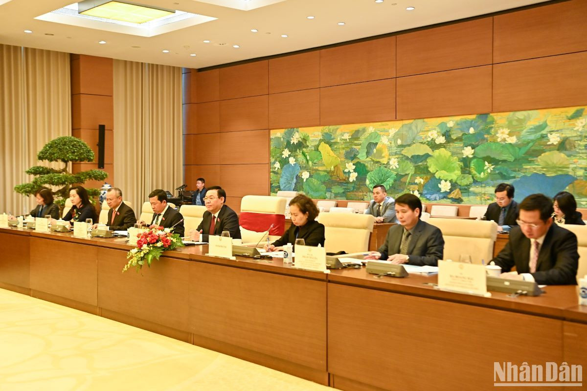 Đoàn đại biểu Quốc hội Việt Nam dự buổi tiếp. Đoàn đại biểu Quốc hội Việt Nam dự buổi tiếp.