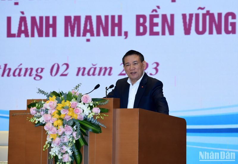 Bộ trưởng Tài chính Hồ Đức Phớc phát biểu.