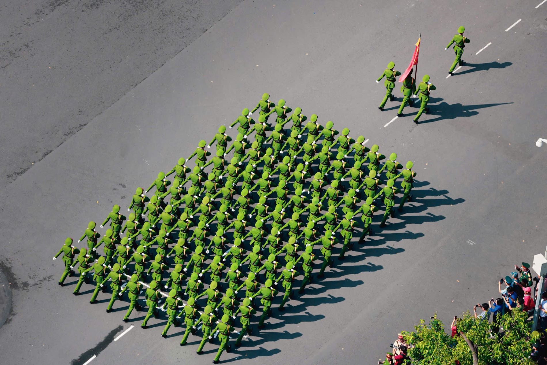[Ảnh] Mãn nhãn với hình ảnh các khối diễu binh, diễu hành nhìn từ trên cao ảnh 11
