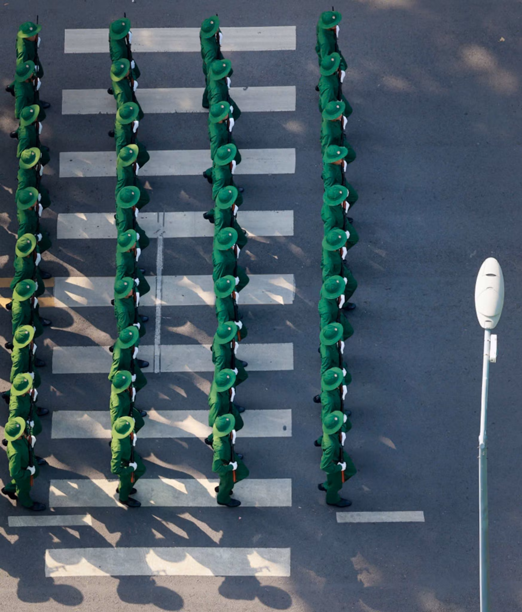 [Ảnh] Mãn nhãn với hình ảnh các khối diễu binh, diễu hành nhìn từ trên cao ảnh 2