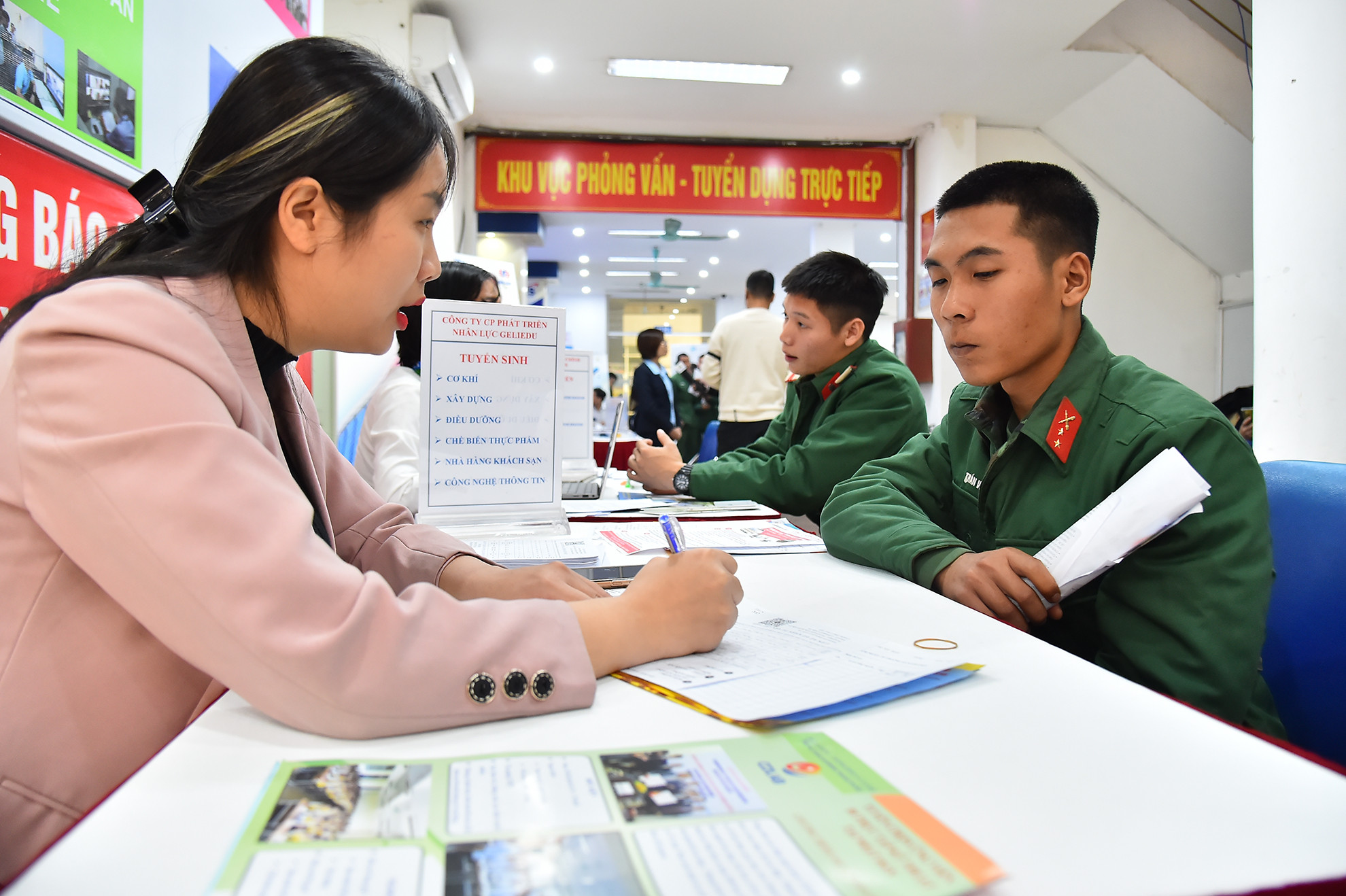 Đây là một trong những hoạt động thực hiện Kế hoạch của UBND thành phố Hà Nội về việc hỗ trợ, phát triển thị trường lao động, giải quyết việc làm cho người lao động trên địa bàn thành phố Hà Nội năm 2022.