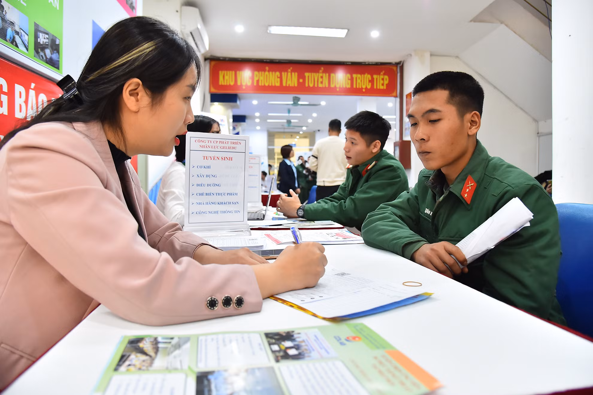 Đây là một trong những hoạt động thực hiện Kế hoạch của UBND thành phố Hà Nội về việc hỗ trợ, phát triển thị trường lao động, giải quyết việc làm cho người lao động trên địa bàn thành phố Hà Nội năm 2022.