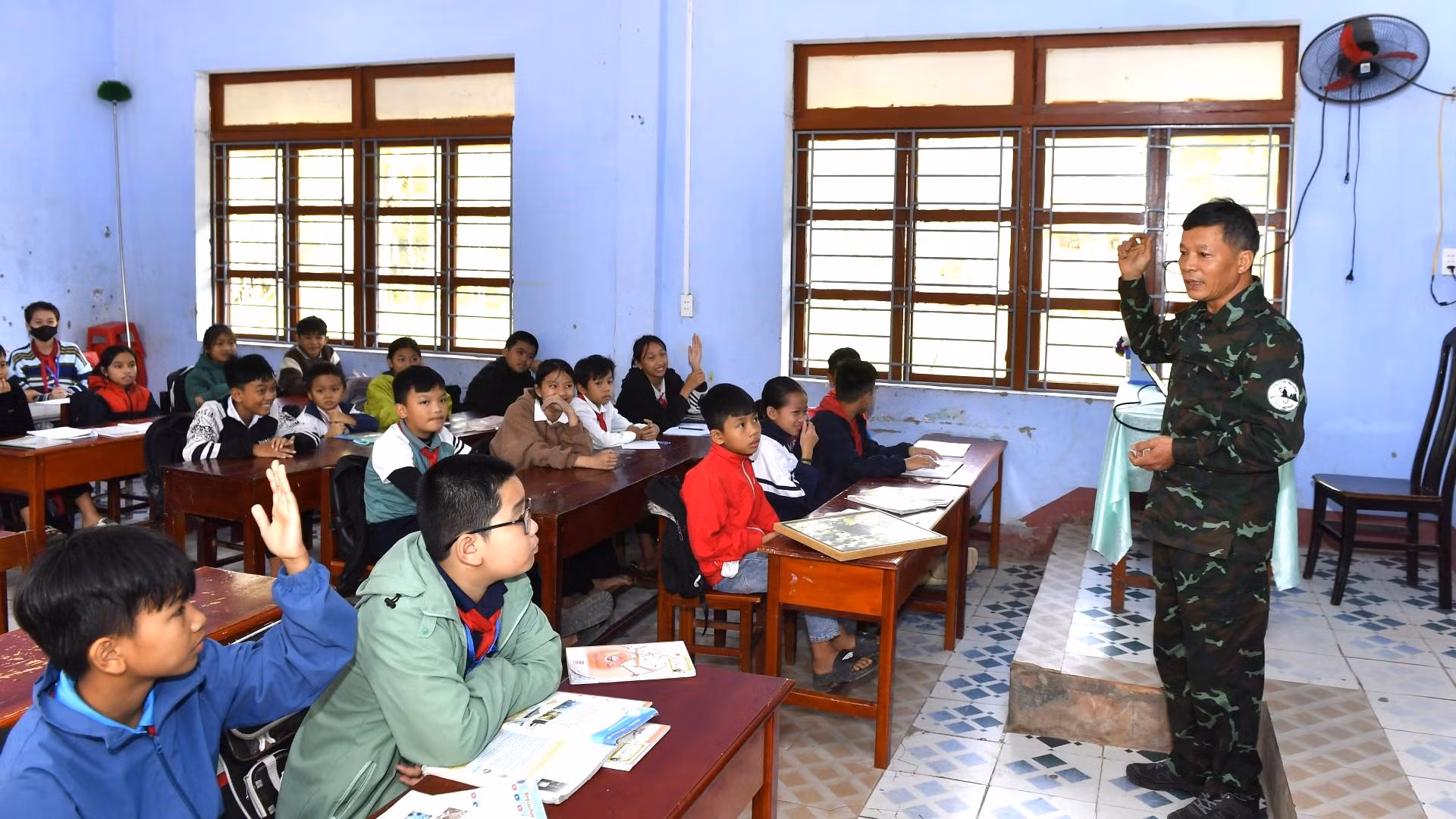 [Ảnh] Bảo vệ, bảo tồn voọc gáy trắng ở Quảng Bình ảnh 7