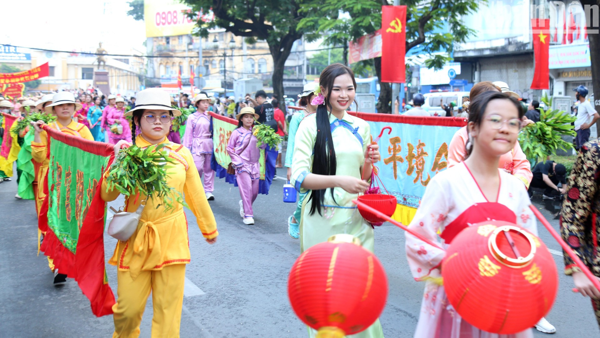 Lễ hội Tết Nguyên tiêu mang giá trị kết nối cộng đồng, giao lưu, giao thoa văn hóa. Thông qua lễ hội, nhiều giá trị văn hóa truyền thống của người Hoa được giữ gìn và phát huy, là dịp để thể hiện, giới thiệu, lưu giữ các truyền thống văn hóa đặc sắc. Lễ hội Tết Nguyên tiêu mang giá trị kết nối cộng đồng, giao lưu, giao thoa văn hóa. Thông qua lễ hội, nhiều giá trị văn hóa truyền thống của người Hoa được giữ gìn và phát huy, là dịp để thể hiện, giới thiệu, lưu giữ các truyền thống văn hóa đặc sắc.