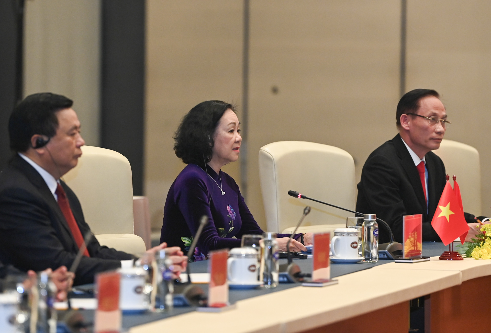 Ủy viên Bộ Chính trị, Thường trực Ban Bí thư, Trưởng Ban Tổ chức Trung ương Trương Thị Mai phát biểu tại buổi hội đàm.